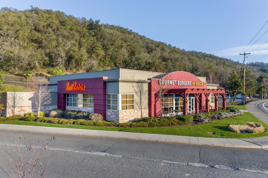 More Photos Of 1444 NW Garden Valley Blvd, Roseburg Unknown For Lease