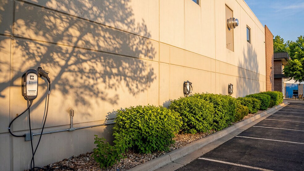More Photos Of 1797 Boxelder St, Louisville Manufacturing For Lease