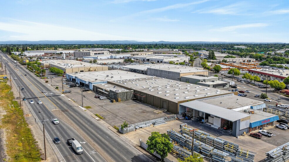 More Photos Of 4320 Roseville Rd, North Highlands Warehouse For Sale