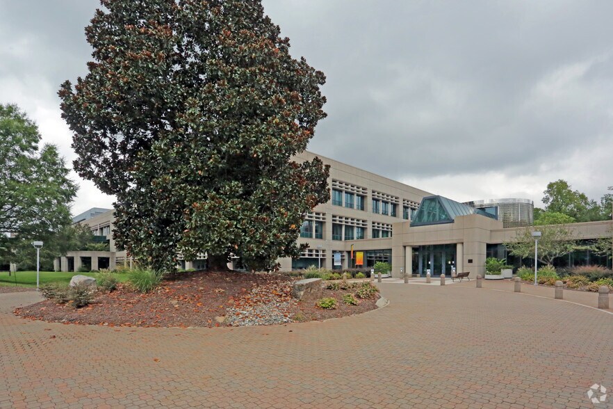 More Photos Of 42 Moore Dr, Durham Office For Lease