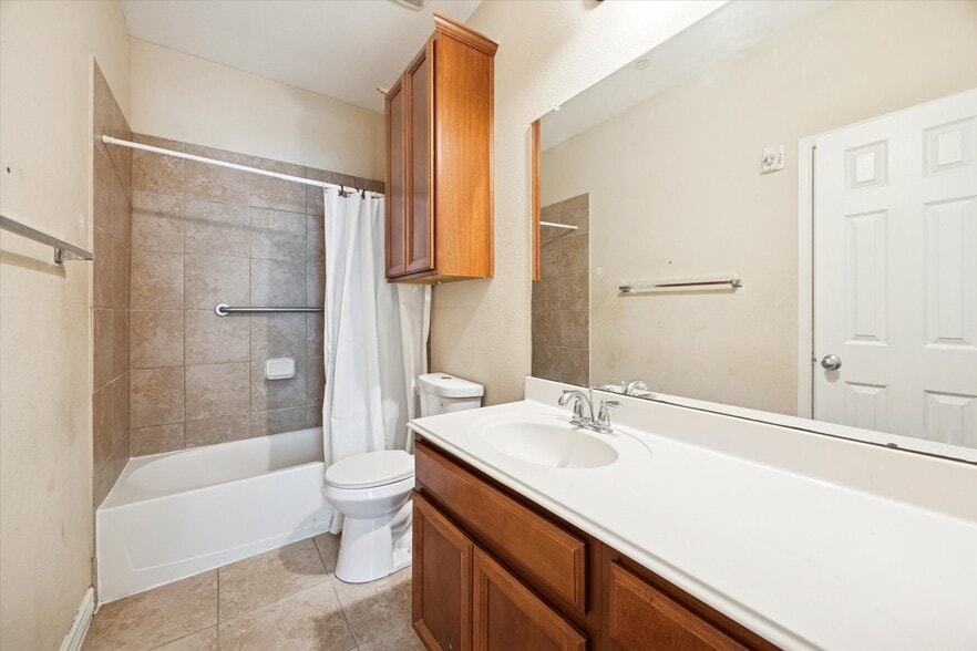 More Photos Of 4218 Brannon Branch Ct, Fulshear Healthcare For Sale