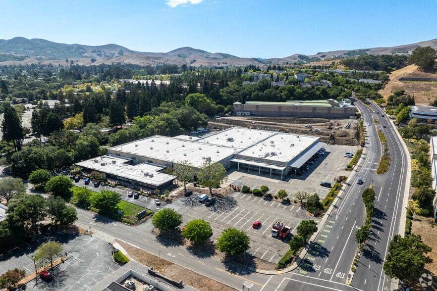 More Photos Of 2411 Old Crow Canyon Rd, San Ramon Showroom For Lease