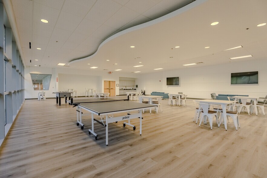 More Photos Of 12650 Ingenuity Dr, Orlando Office For Lease