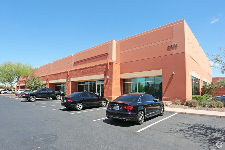 More Photos Of 2301 E Yeager Dr, Chandler Showroom For Lease