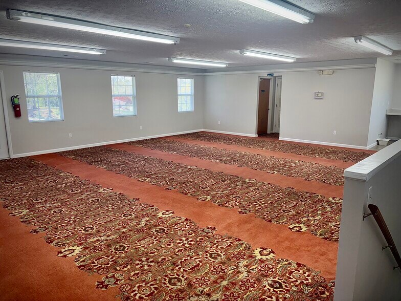 More Photos Of 1759 County Road 28, Clanton Office For Sale