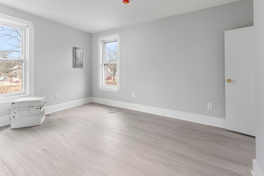 More Photos Of 7504 Zimmerman Ave, Pennsauken Apartments For Sale