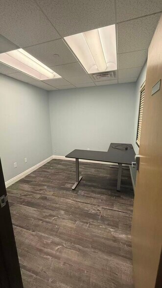 More Photos Of 11639 Goldring Rd, Arcadia Warehouse For Lease