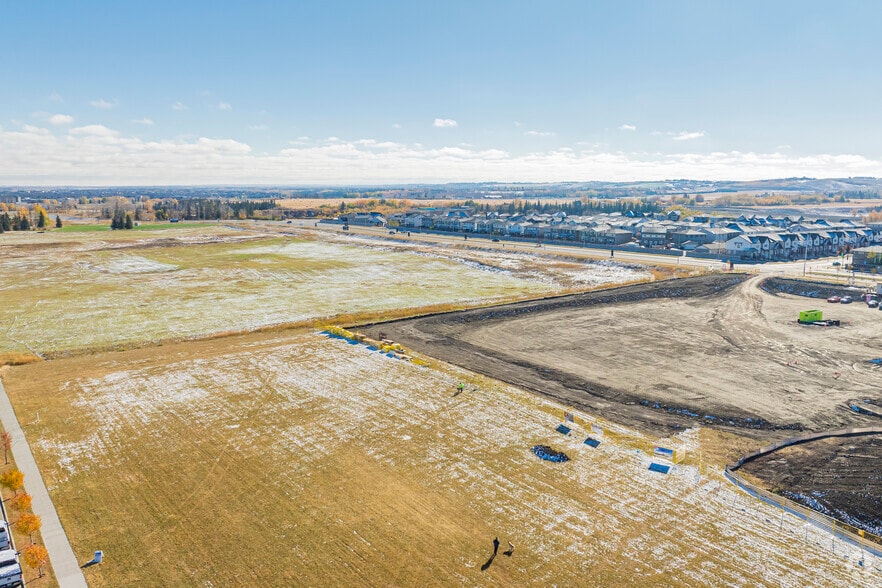 More Photos Of 400 210th Av SW, Calgary Land For Sale