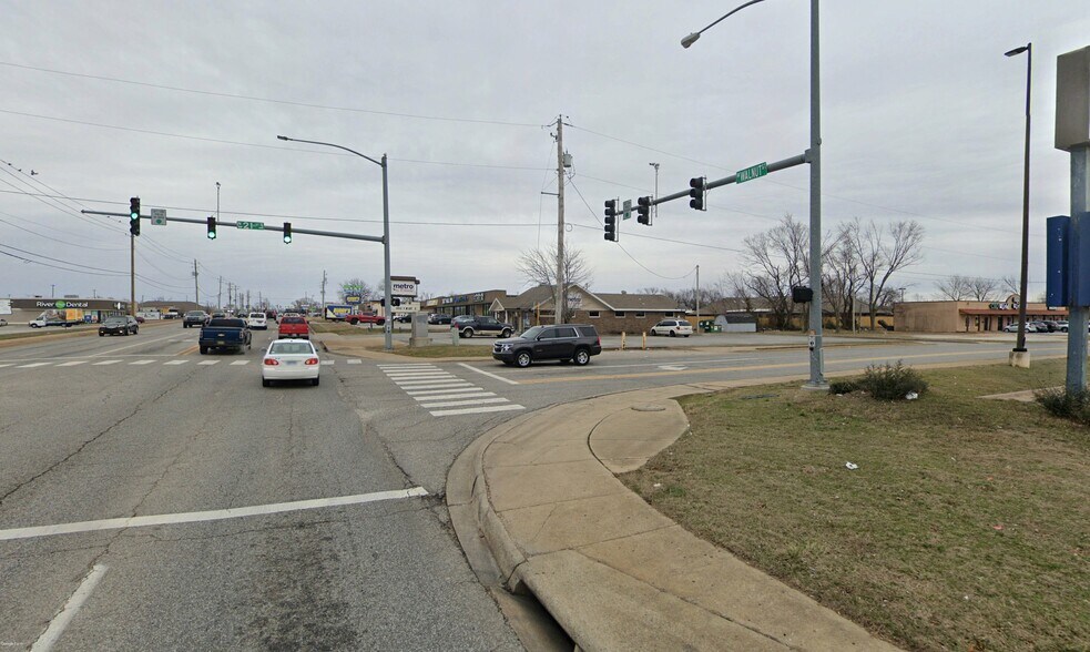 More Photos Of 2010 W Walnut Street, Rogers Land For Lease