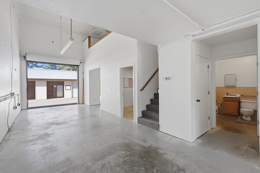 More Photos Of 12493 Loma Rica Dr, Grass Valley Industrial For Sale