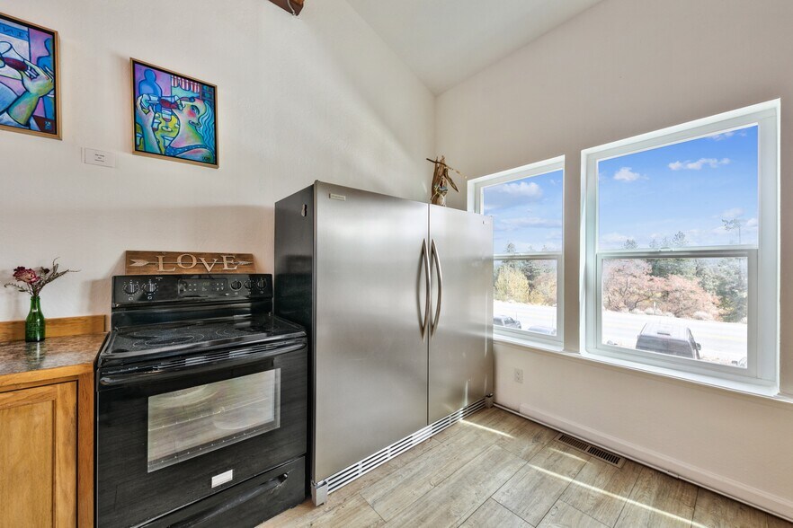 More Photos Of 290 Old Pony Express Trl, Markleeville Storefront Retail Residential For Sale