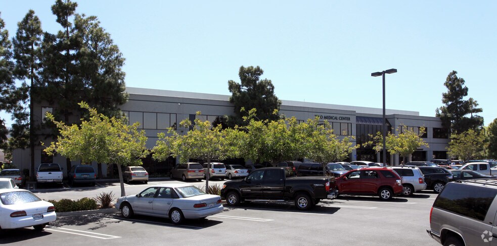 More Photos Of 23600 Telo Ave, Torrance Medical For Lease