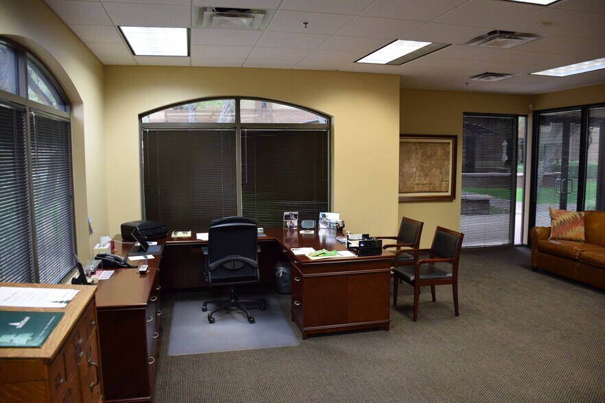 More Photos Of 8980 E Raintree Dr, Scottsdale Office For Lease