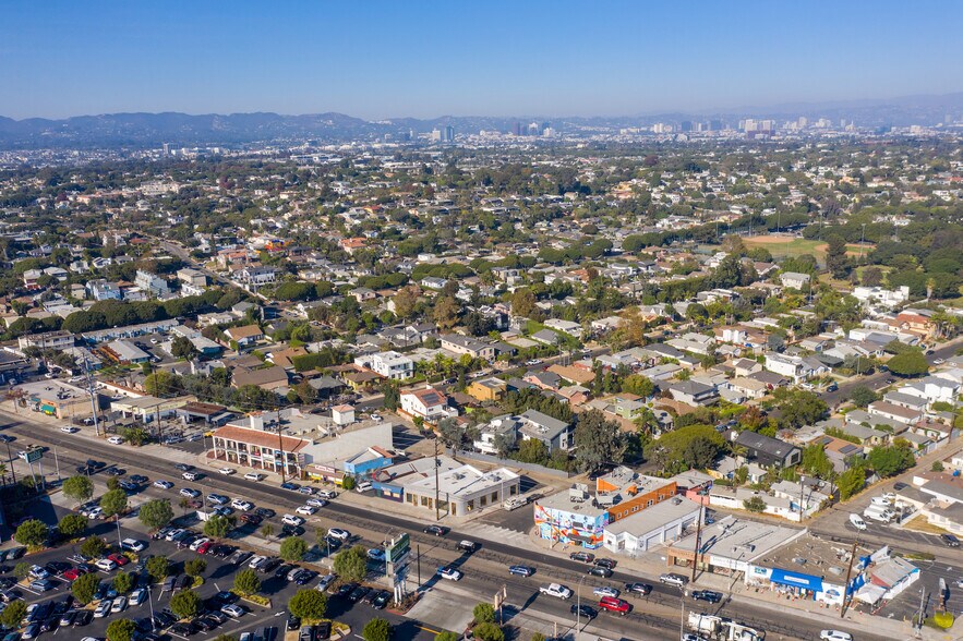 More Photos Of 845 Lincoln Blvd, Venice Office For Lease