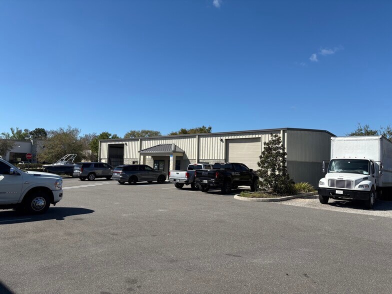 Primary Photo Of 400 Gordon St, Sanford Flex For Lease