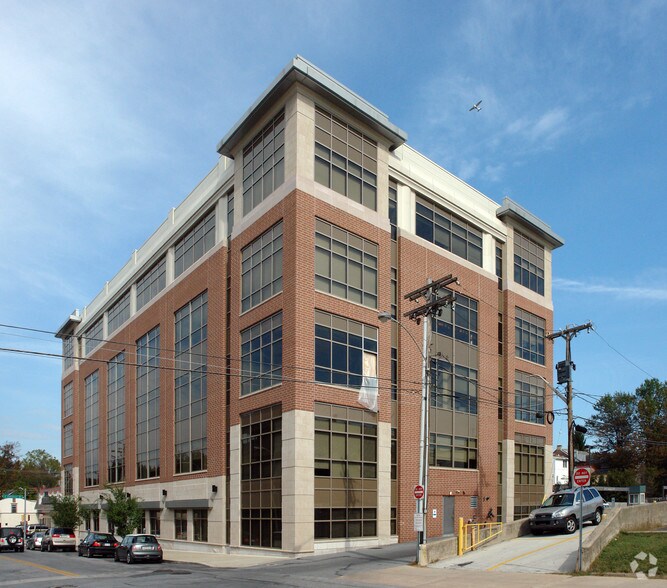 Primary Photo Of 121 N Walnut St, West Chester Office For Lease