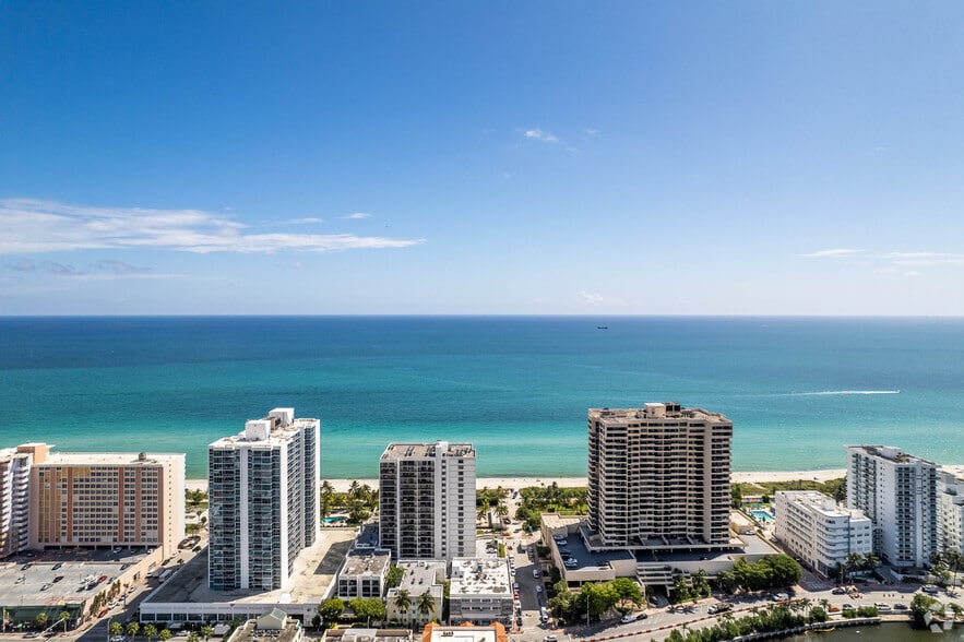 More Photos Of 2601 Collins Ave, Miami Beach Hotel For Sale