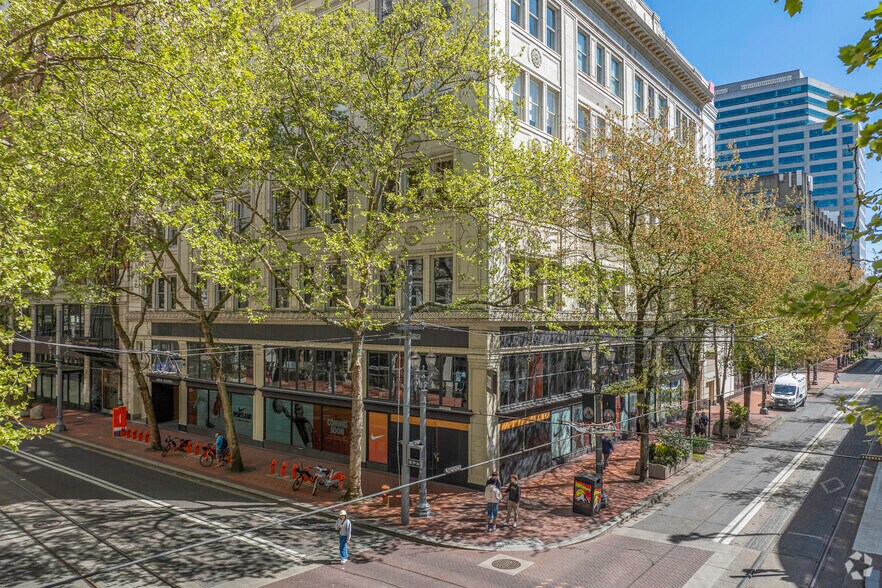 More Photos Of 630 SW 5th Ave, Portland Loft Creative Space For Lease