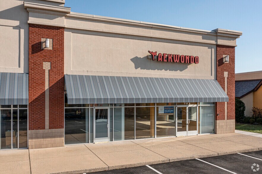 More Photos Of 10007 Patriot Hwy, Fredericksburg Storefront Retail Office For Lease