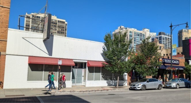 More Photos Of 2717 N Clark St, Chicago Storefront For Lease