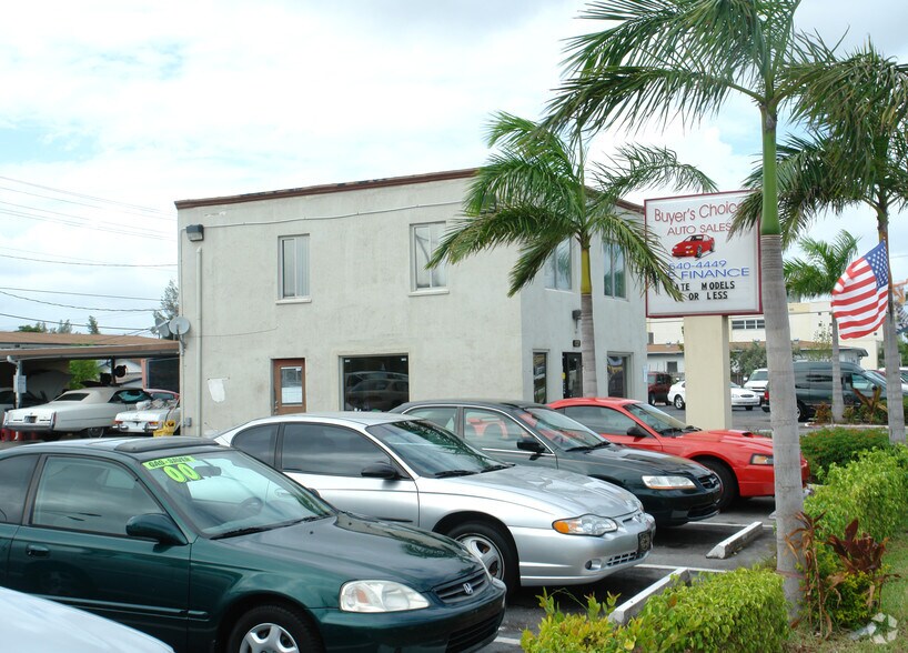 Primary Photo Of 821 S Dixie Hwy, Lake Worth Auto Dealership For Sale