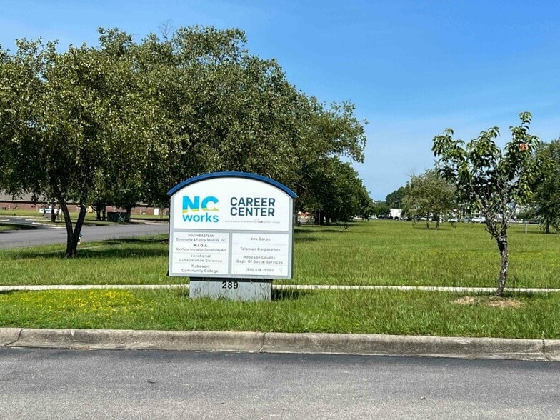 More Photos Of 289 Corporate Dr, Lumberton Office For Lease