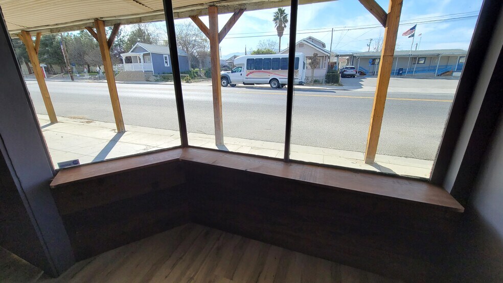 More Photos Of 352 California St, Maricopa General Retail For Sale
