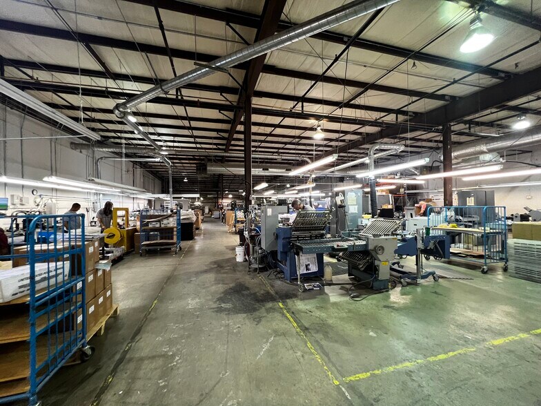 More Photos Of 201 Whitsett Rd, Nashville Warehouse For Lease