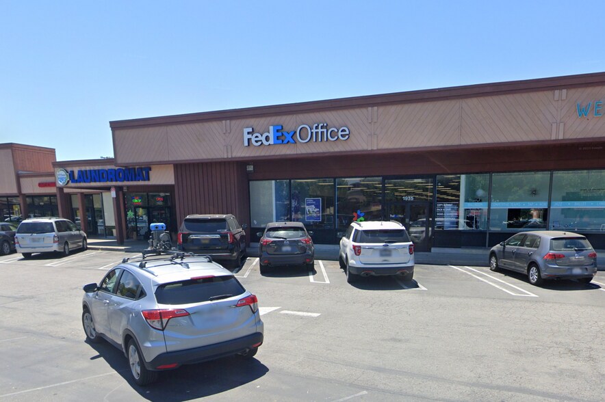 Primary Photo Of 1911-1949 W El Camino Real, Mountain View Unknown For Lease