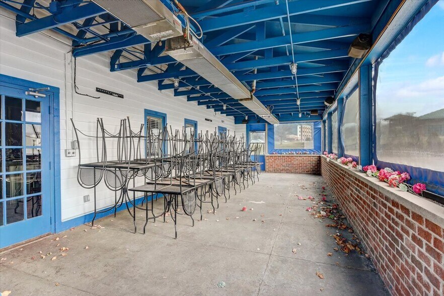 More Photos Of 10950 W Good Hope Rd, Milwaukee Restaurant For Sale