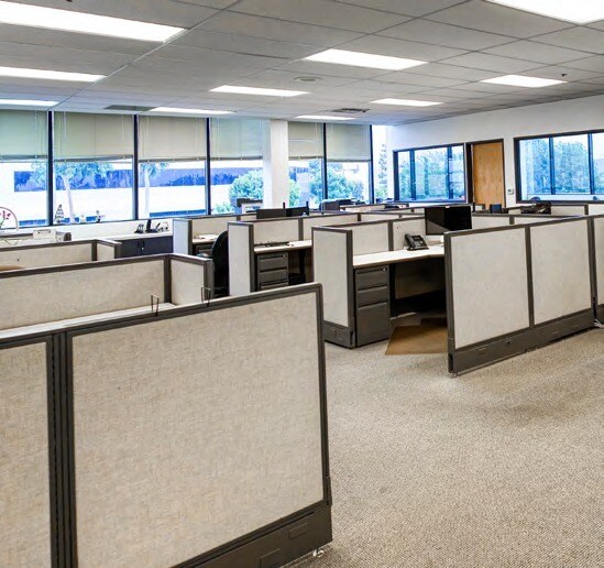 More Photos Of 2692-2696 Dow Ave, Tustin Light Manufacturing For Sale