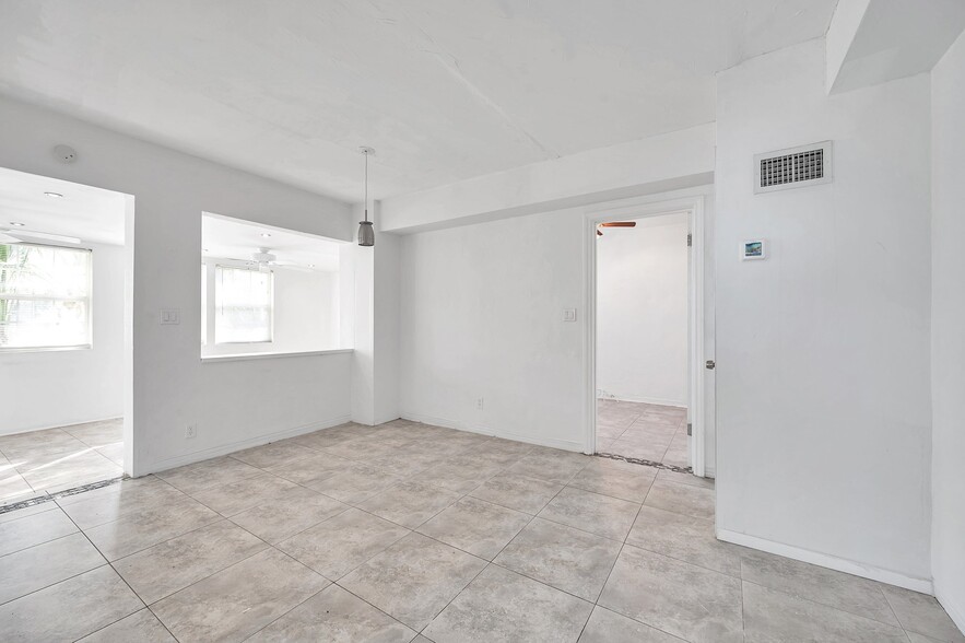 More Photos Of 5113 28th Ave S, South Pasadena Apartments For Sale