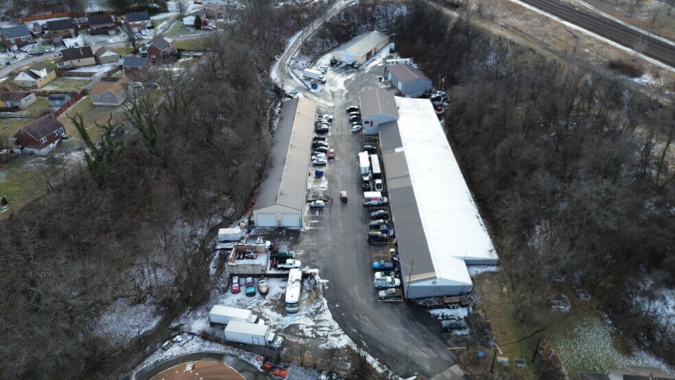 More Photos Of 400 Railroad St, Pittsburgh Warehouse For Lease