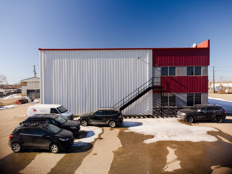 More Photos Of 4931 80 St, Red Deer Industrial For Sale