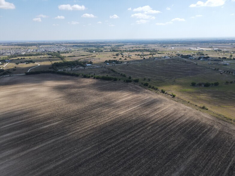 More Photos Of 601 County Road 375, Jarrell Land For Sale