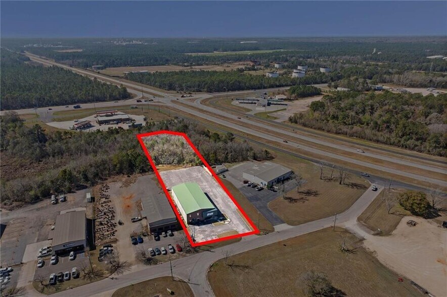 More Photos Of 3515 Hurricane Bay Dr, Theodore Flex For Sale