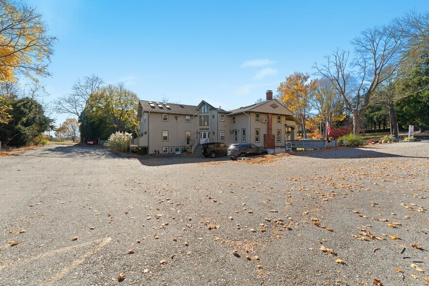 More Photos Of 4372 Post Rd, East Greenwich Office Residential For Sale