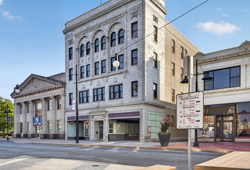 More Photos Of 573-577 Broadway, Lorain Storefront Retail Residential For Sale