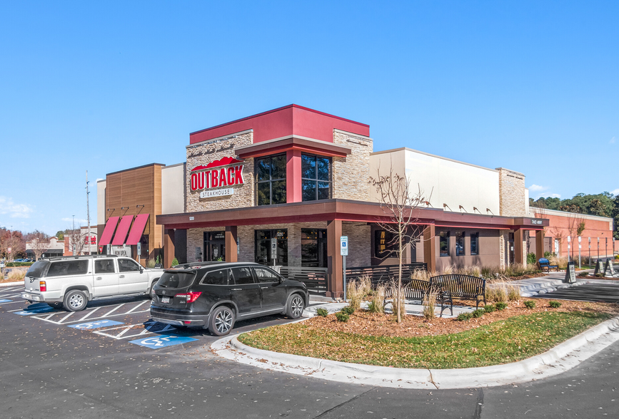 Primary Photo Of 3812 Corning Pl, Charlotte Restaurant For Sale