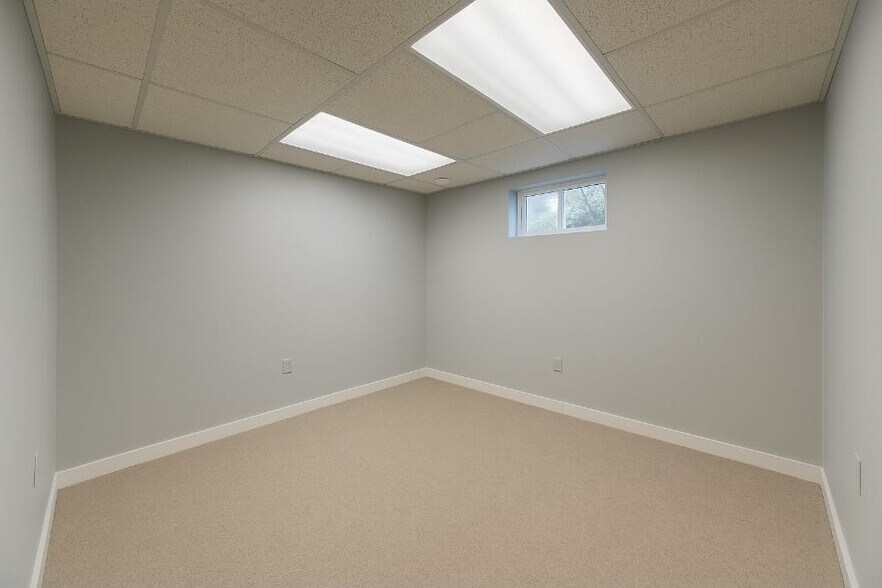 More Photos Of 1331 Anderson, Fort Lee Medical For Sale