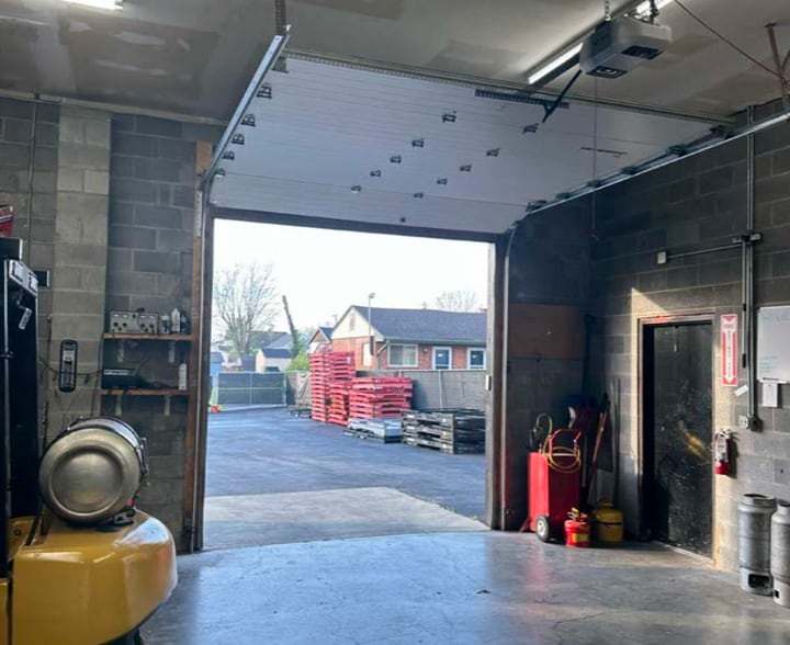 More Photos Of 6425 Dixie Hwy, Florence Freestanding For Sale