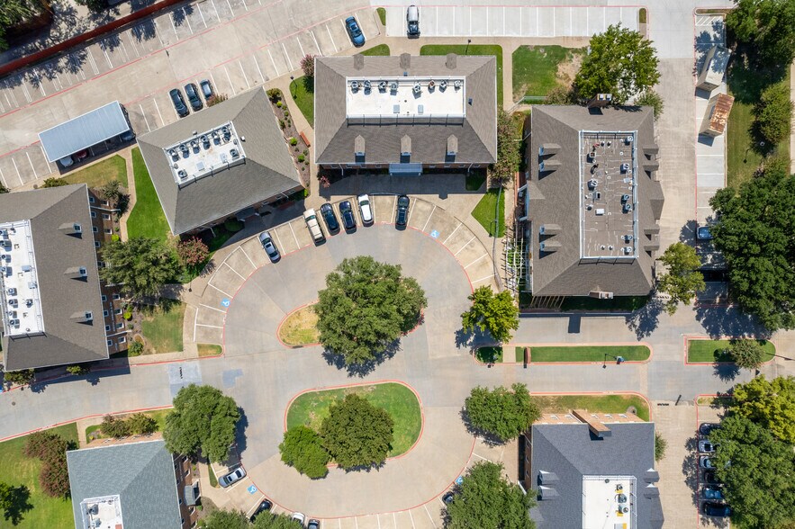 More Photos Of 17734 Preston Rd, Dallas Office For Sale