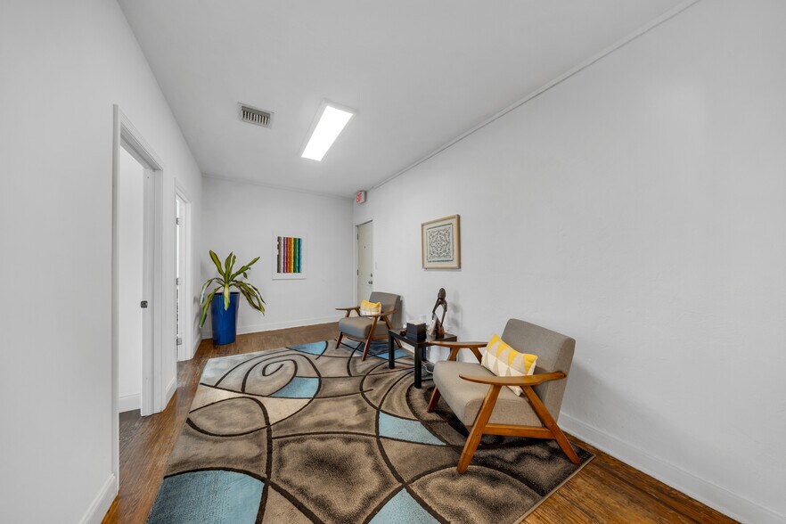 More Photos Of 1267 Coral Way, Miami Storefront Retail Residential For Lease