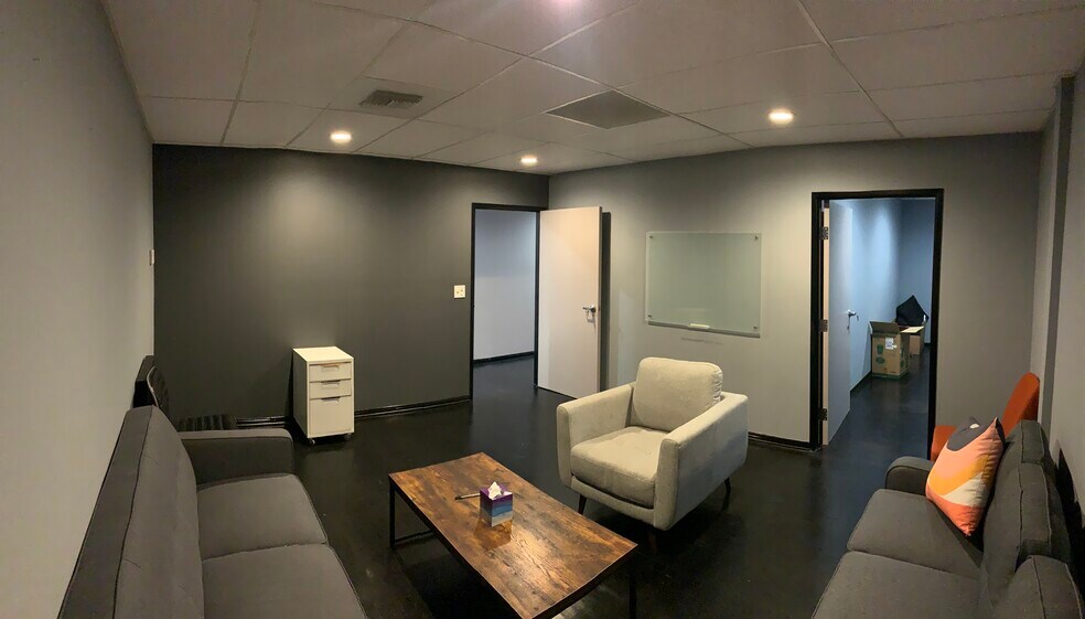 More Photos Of 12260-12268 Ventura Blvd, Studio City Storefront Retail Office For Lease