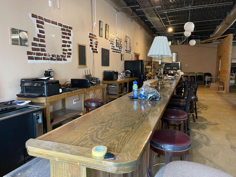 More Photos Of 901 Elm St, Tioga Restaurant For Sale