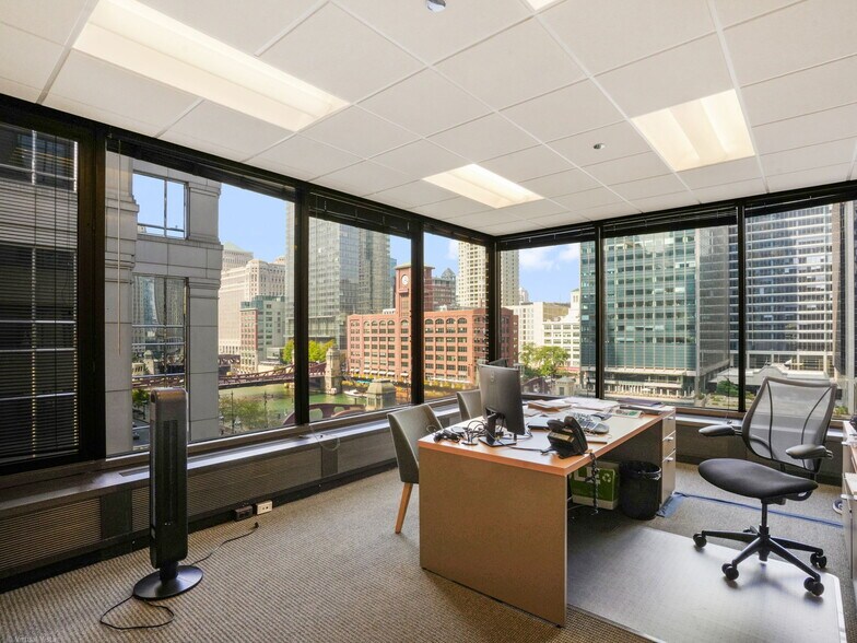 More Photos Of , Chicago Office For Sale