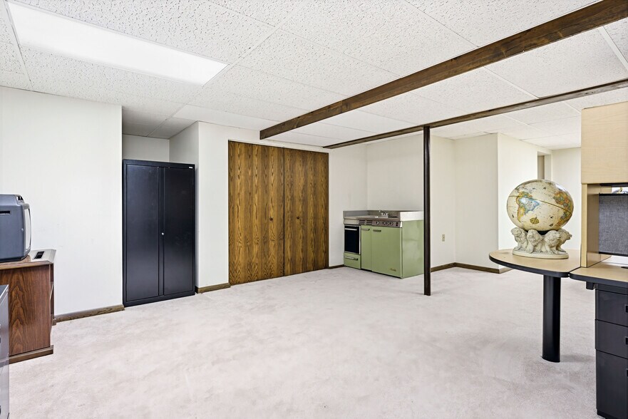 More Photos Of 2001-2007 Kinvara Dr, Pittsburgh Office For Sale