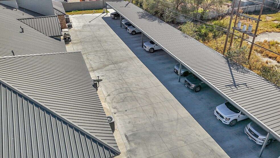 More Photos Of 4313 N County Rd W, Odessa Office For Sale