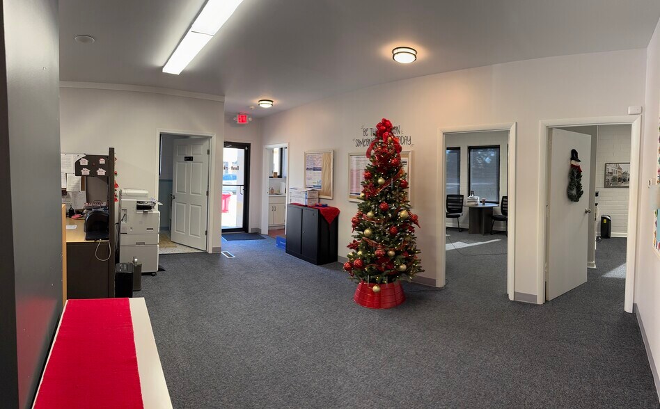 More Photos Of 2370 Vineville Ave, Macon-Bibb Office Residential For Lease
