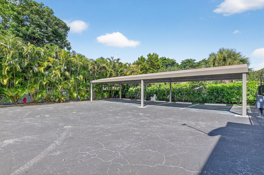 More Photos Of 442 NW 35th St, Boca Raton Office For Sale